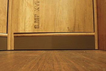 Шкаф для белья «Пилигрим» (Дуб Каньон светлый, Фон серый) в Большой Мурте - bolshaya-murta.mebel54.com | фото